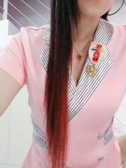 胸器有料深喉会整个都含进去